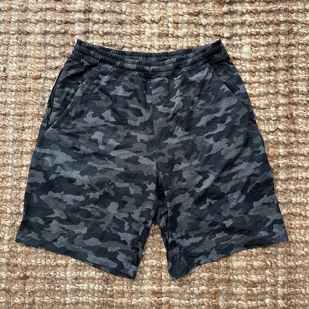 Lululemon Pace Breaker 9" Lined Shorts Black Gray Camo Size M Athletic Running